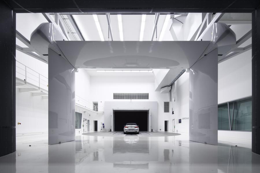  BMW 6-Series Convertible 2011 года  (фото 7 из 320)